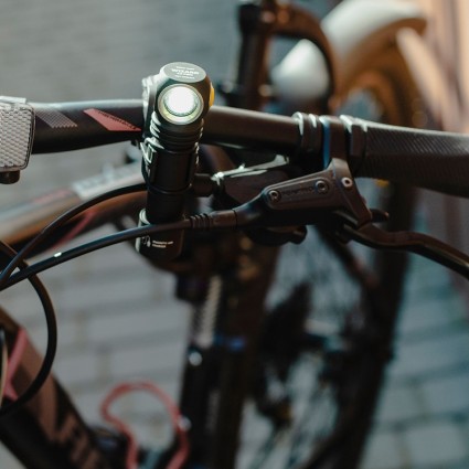 Фонарь Armytek Wizard C2 Pro Magnet USB Белый фото 9